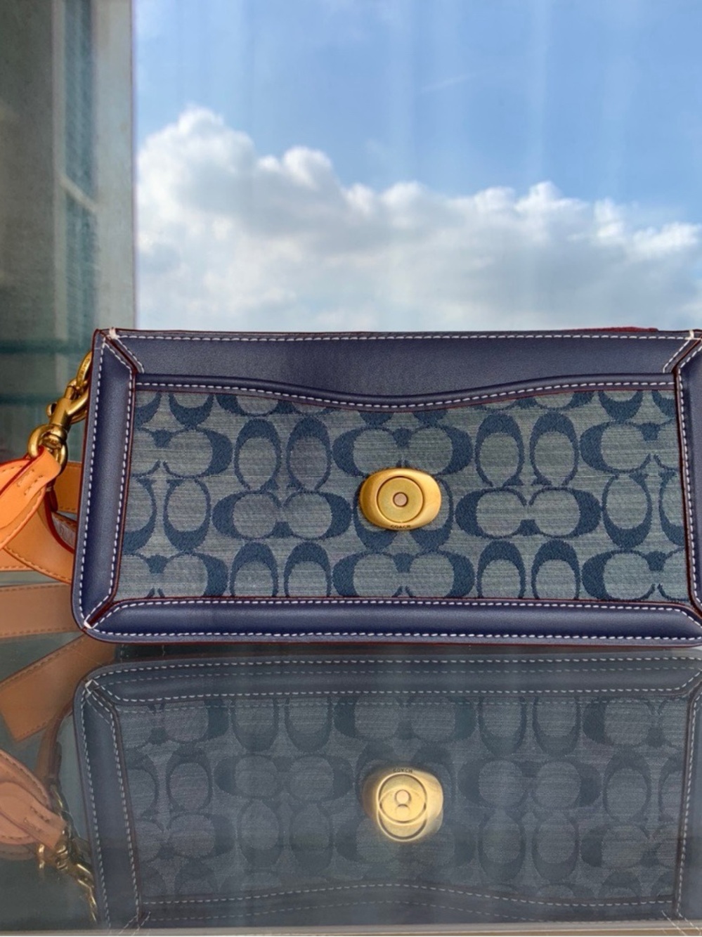 Coach Tabby Shoulder Bag 26 - Picture 3 of 9